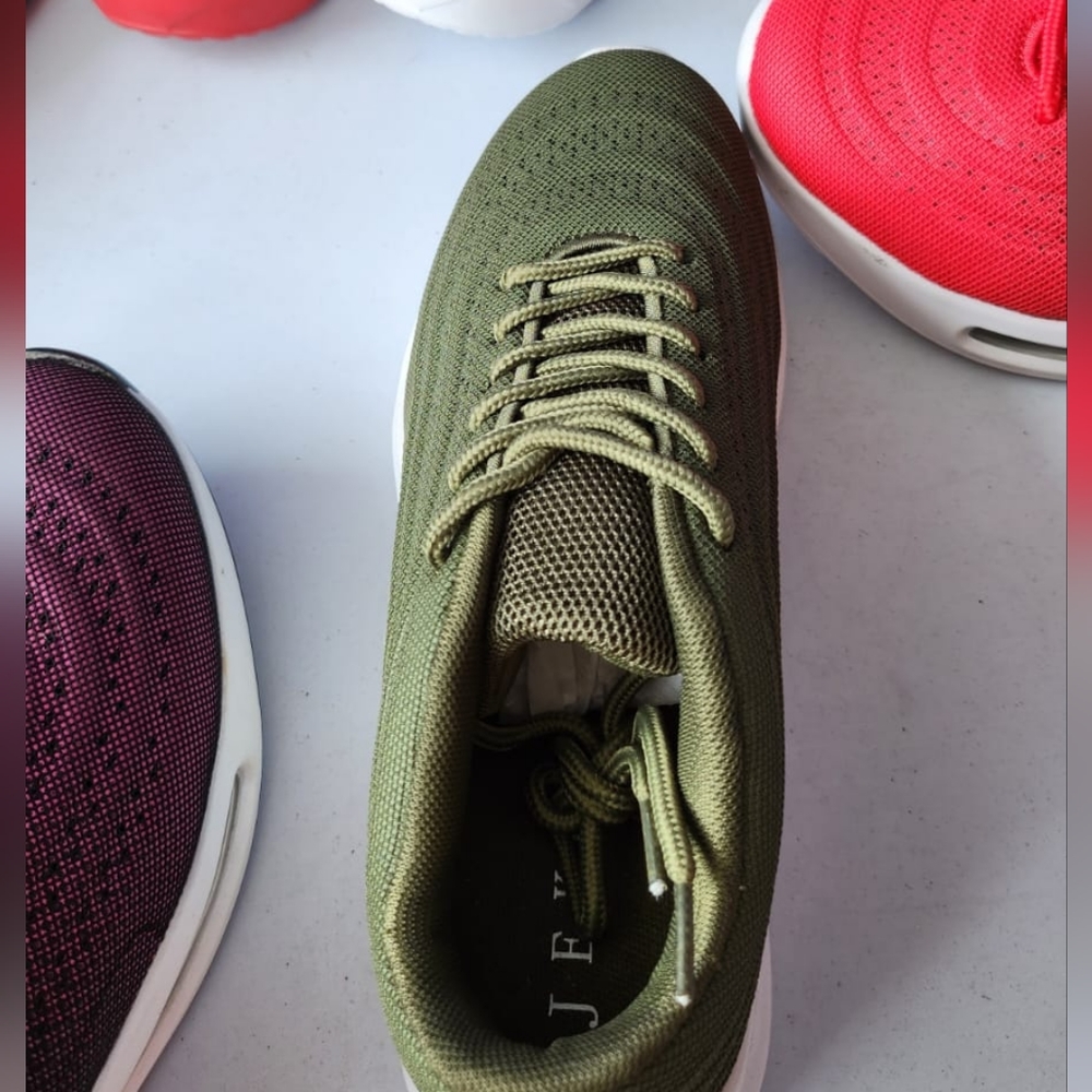 Shoes - Picture 5 of 5
